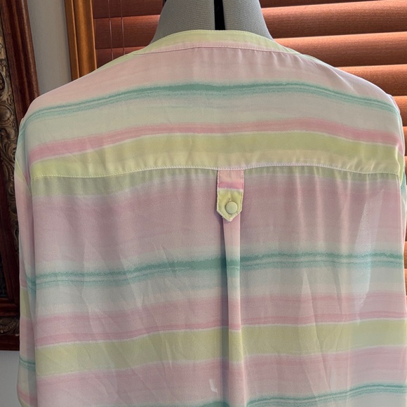 Torrid Harper Georgette 3/4 Roll-Tab Sleeve Pullover Blouse Size 3 EUC - Picture 5 of 11